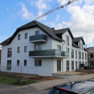Mehrfamilienhaus 