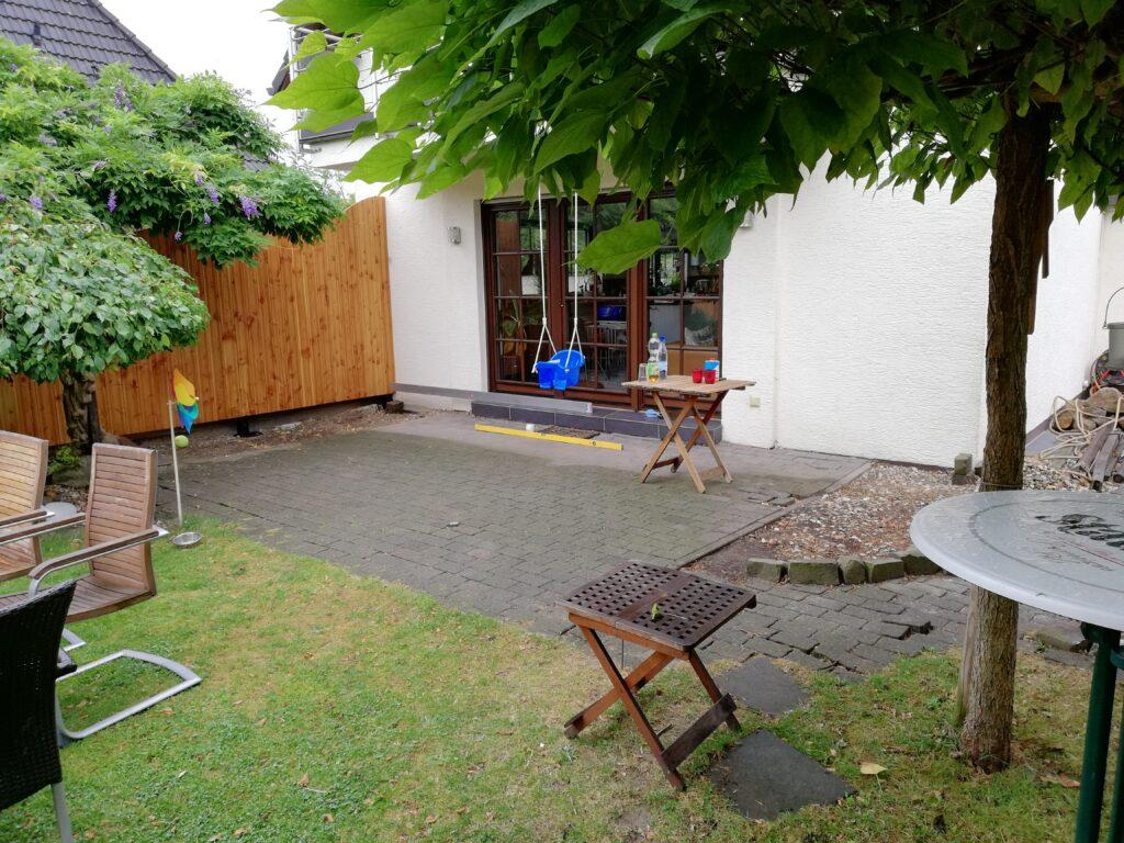Douglasie Terrasse vorher