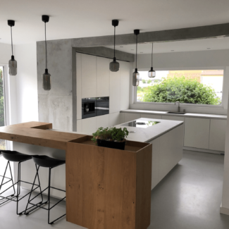 A58F96F7-CA42-4A2F-A056-0B705938051D 