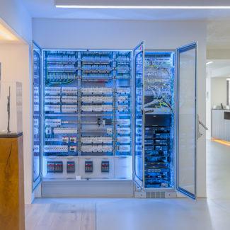 Studio Zählerschrank blaue LED , finale LR+PE 