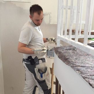 Lackierung eines Treppengeländers 